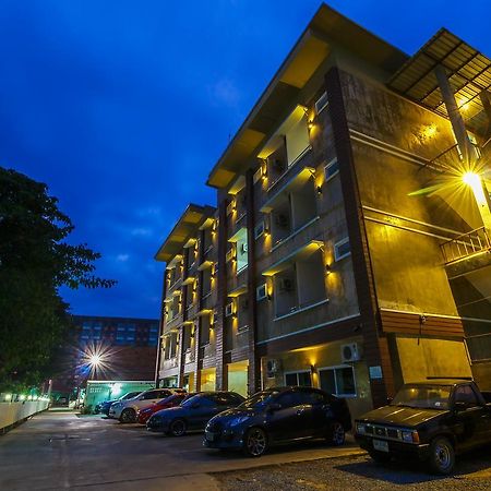 Tonwai Modern Place Phitsanulok Exterior foto
