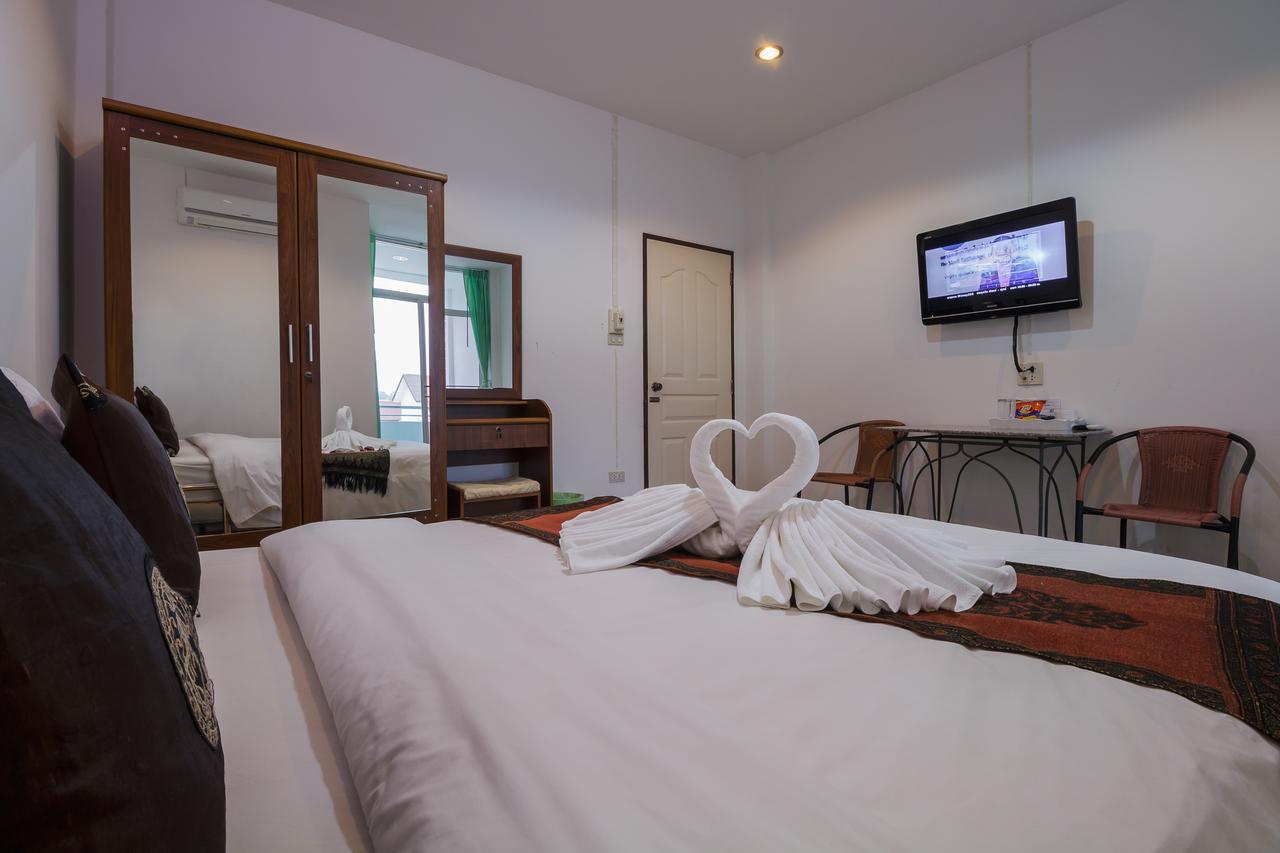 Tonwai Modern Place Phitsanulok Exterior foto